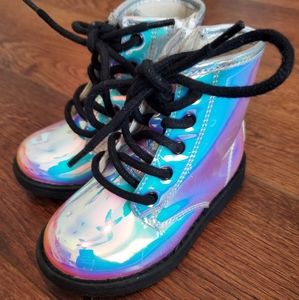 The Children's Place Girl's Iridescent Combat Boots Size 6
